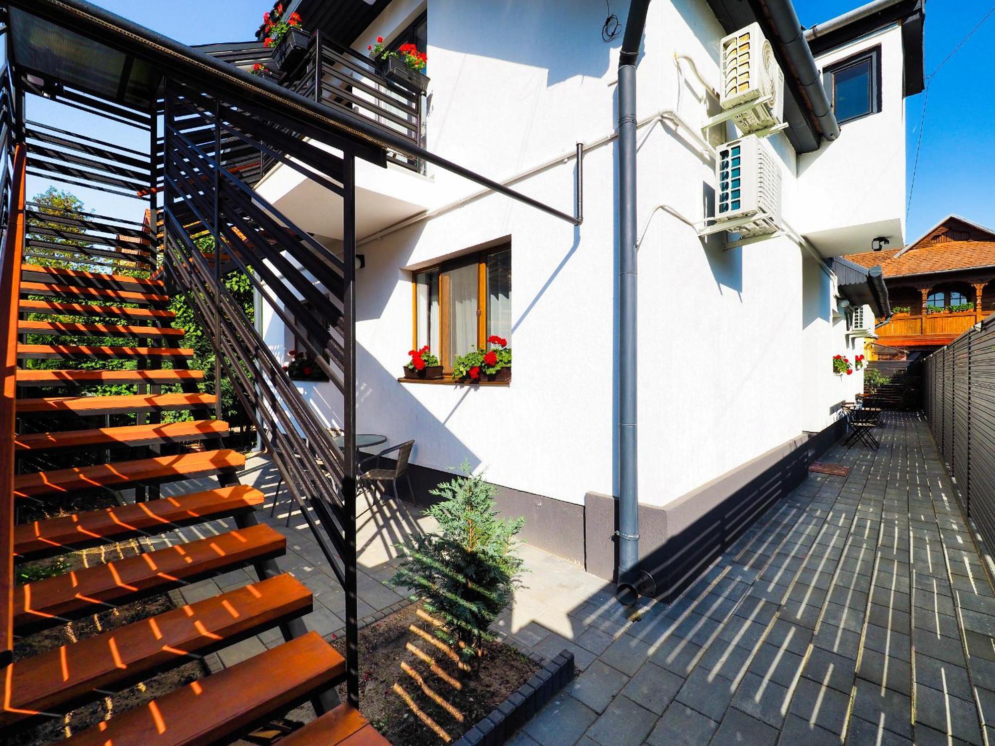 Ben Apartments Sibiu Bagian luar foto